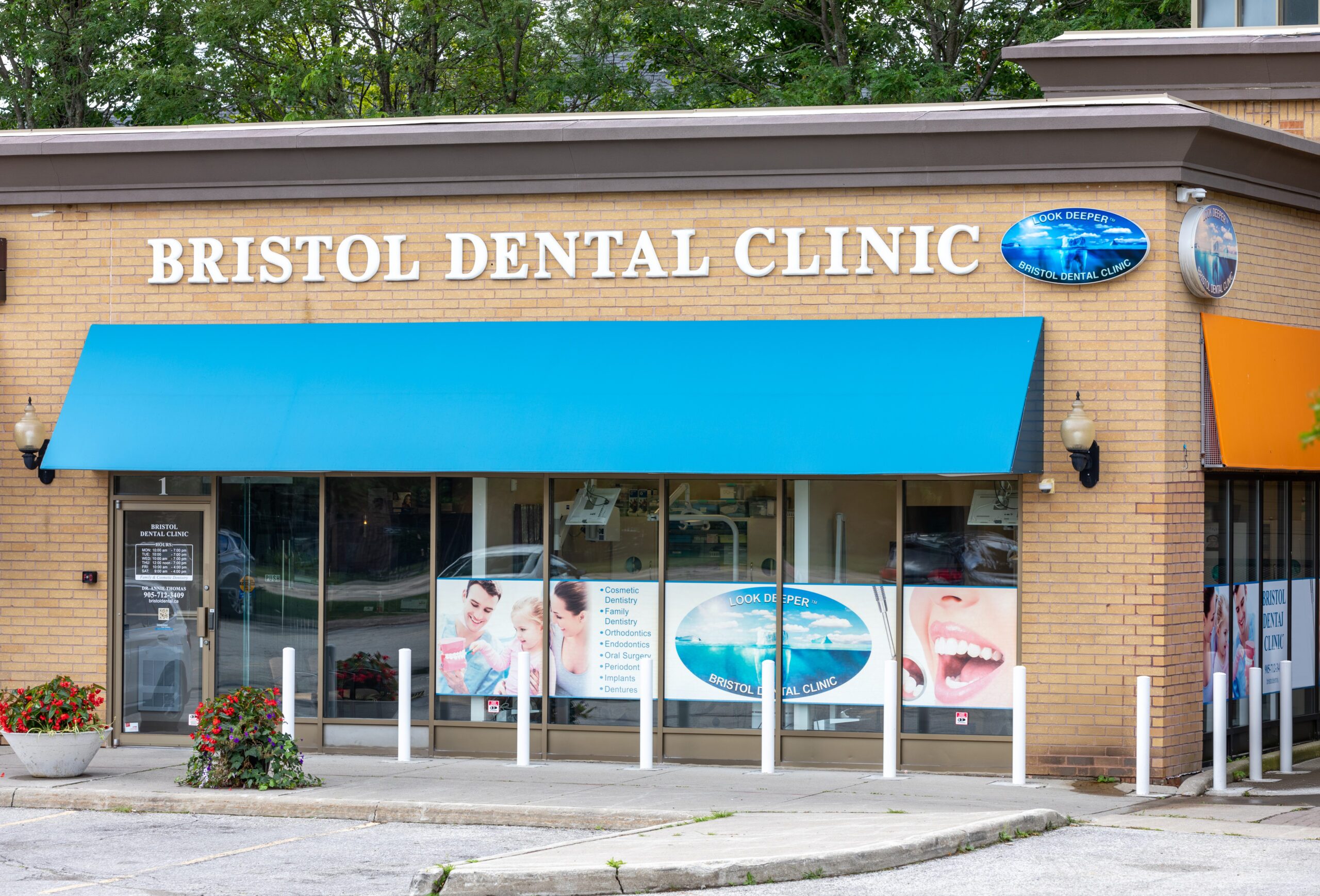 Entrance to Bristol Dental