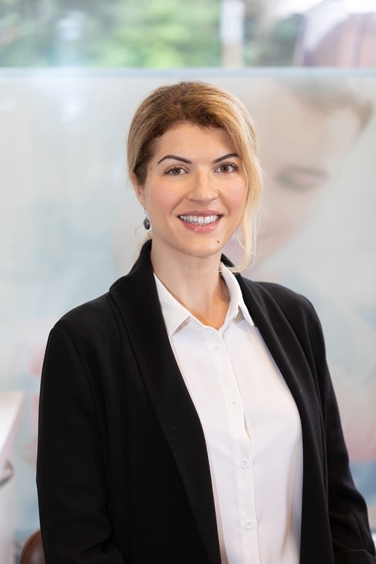 Dr. Laura Minea