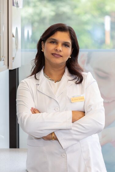Dr. Annie Thomas